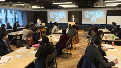 正解のない問いの前に立ちつづける　【転換期を生きる人間を考える】　第２回