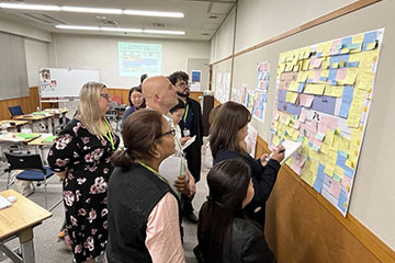 国際交流基金の講師による授業