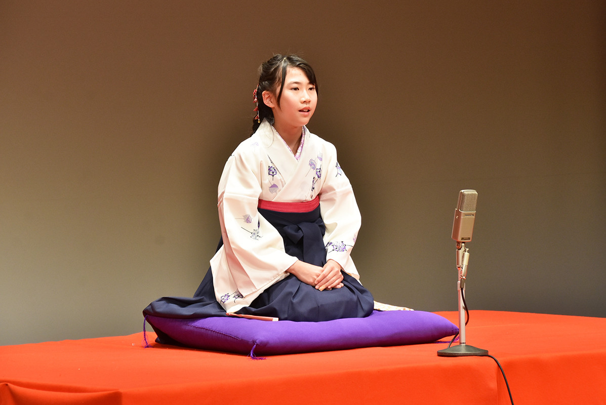 南総文化ホールでの特別公演「キッズ落語見参」