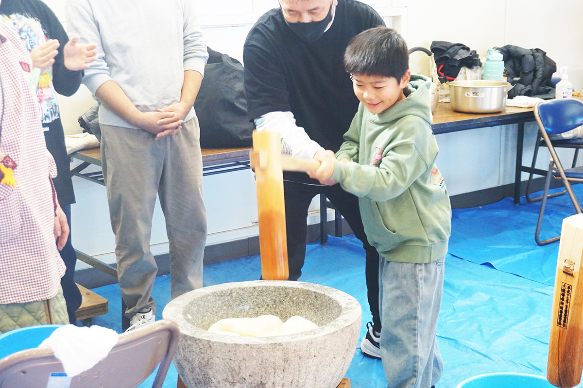 もちつき会の様子